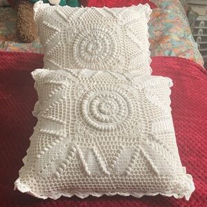 2 crochet cushions